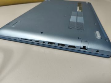 Б/у Ноутбук Lenovo 15/pentium 4415u ddr4/8gb ddr4/hdd 500 gb/ssd *відсутній/geforce 940mx 2gb 01-200854575