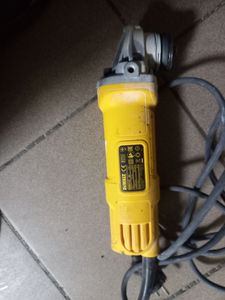 Б/в Шліфмашина кутова Dewalt dwe4157-qs 01-200859809