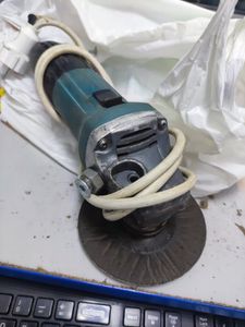 Б/в Кутова шліфмашина Makita ga5030 01-200872231