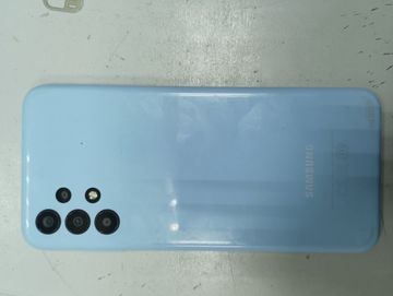 Б/у Мобильный телефон Samsung galaxy a13 3/32gb 01-200885734