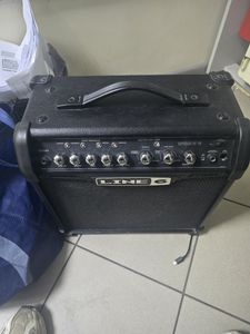 Б/в Комбопідсилювач Line6 spider iv 01-200883461