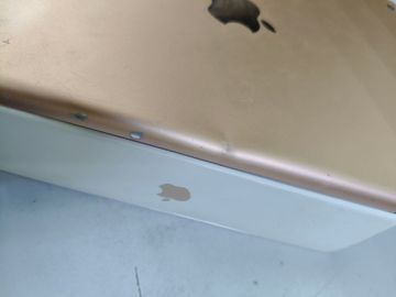 Б/в Планшет Apple ipad 6 gen 2018 32gb wi-fi 01-200893054