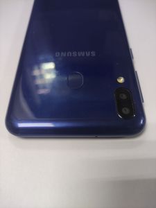 Б/в Мобільний телефон Samsung galaxy m20 4/64gb 01-200896766