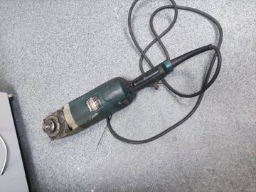 Б/у Угловая шлифмашина Makita ga9020r 01-200901557