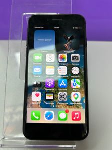 Б/в Мобільний телефон Apple iphone se 2020 64gb 01-200911885