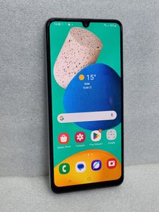 Б/в Мобільний телефон Samsung galaxy m32 6/128gb 01-200913157
