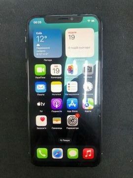 Б/в Мобільний телефон Apple iphone xs 64gb 01-200920664