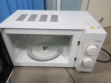 Б/в Мікрохвильова піч Candy cmw2070m 01-200954485