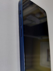 Б/у Мобільний телефон Apple iphone 12 64gb 01-201007714