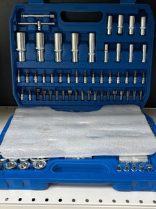 Б/в Набір автоінструментів New Tools 94 шт 16-000275454