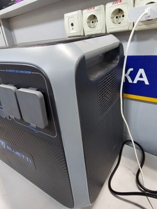 Б/в Зарядна станція Bluetti ac200p 01-200903234