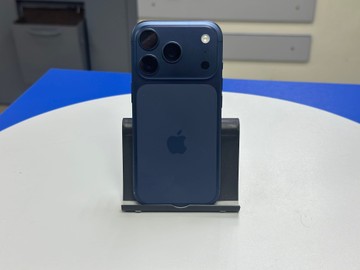 Б/в Мобільний телефон Apple iphone 17 pro 256gb 01-201005009