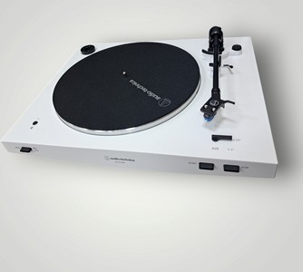 Б/в Програвач вінілових платівок Audio-Technica at-lp3xbt 01-201054890