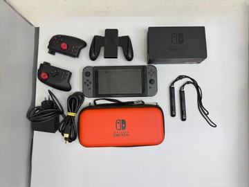 Б/в Ігрова приставка Nintendo switch 01-201112858