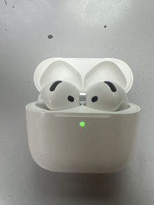 Б/в Навушники Apple airpods 4 with active noise cancellation 01-201155659