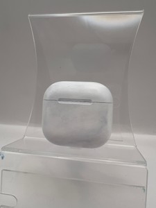 Б/в Навушники Apple airpods 4 with active noise cancellation 01-201072372