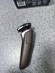 01-200612435: Philips shaver series 5000 s5589
