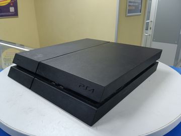 Б/у Игровая приставка Sony playstation 4 1tb 01-200612334