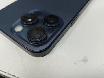 01-200610728: Apple iphone 15 pro max 256gb esim