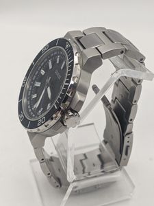 01-200795029: Guess gw0426g1