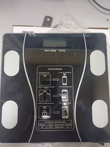 Б/в Ваги електронні Без Виробника без моделі 01-200801426