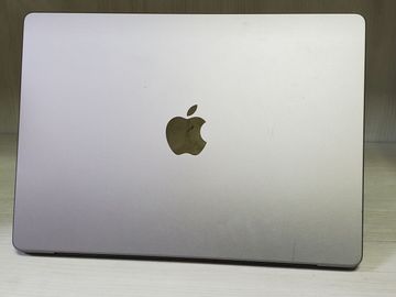 Б/в Ноутбук Apple macbook pro 14 / a2918 / apple m3/ ram 8gb/ ssd 512gb/ 10 core gpu 01-200808996