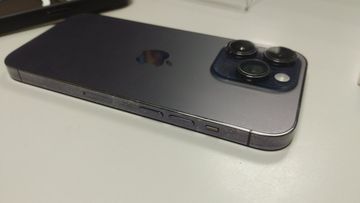 Б/в Мобільний телефон Apple iphone 14 pro 256gb 01-200808040