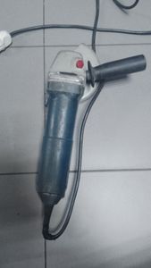 Б/у Угловая шлифмашина Bosch gws 1000 01-200828260