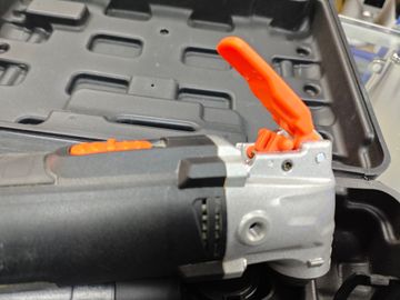 Б/у Многофункциональный инструмент Dnipro-M mf-42seq з набором 01-200832831