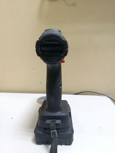 Б/в Шурупокрут Dnipro-M cd-201hbc compact 1акб 4ah зп 01-200833077