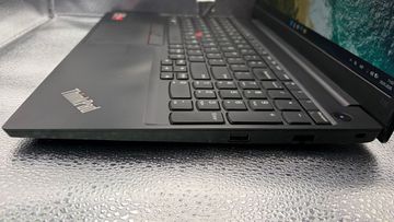 Б/в Ноутбук Lenovo 15/ryzen 7 5700u ddr4/16gb ddr4/hdd 120 gb/ssd 128 gb/*інтегрована 01-200856758