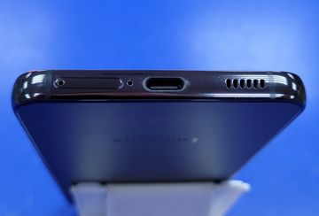 Б/в Мобільний телефон Samsung galaxy s22 8/256gb 01-200873278