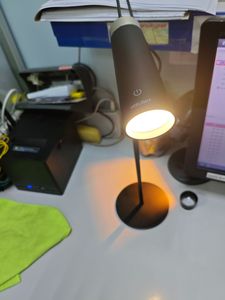 Б/у Настільна лампа Yeelight yeelight 4in1 recharheable desk la 18-000095237