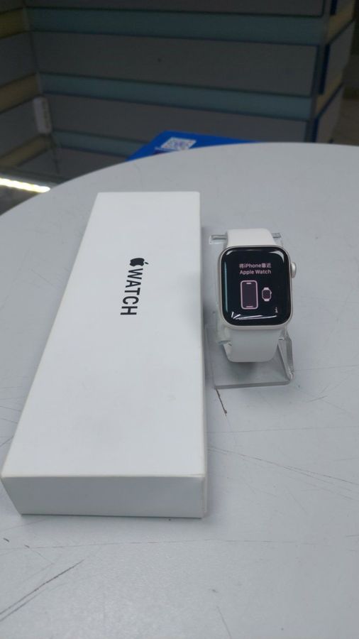 watch se 2 gps 40mm aluminium case