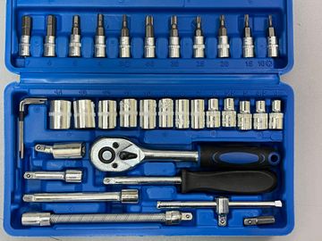 Б/в Набір автоінструментів New Tools 46 шт 16-000276174