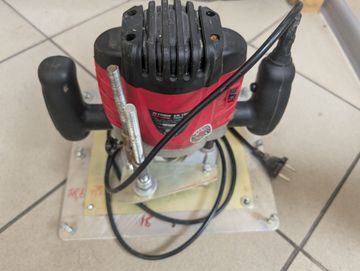 Б/в Фрезер Stark er 1600 profi 01-200907762