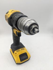 Б/в Шурупокрут Dewalt dcd780 20v 01-200916487
