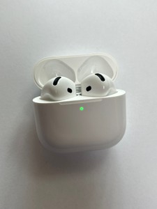 Б/в Навушники Apple airpods 4 01-200937992