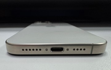 Б/в Мобільний телефон Apple iphone 15 pro max 256gb 01-200966692