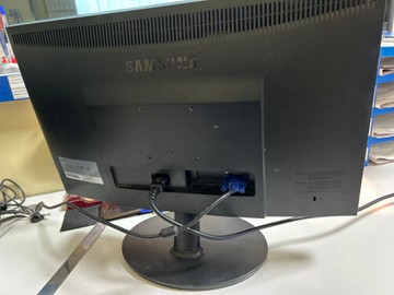 Б/в Монітор Samsung e2220n 01-200974893