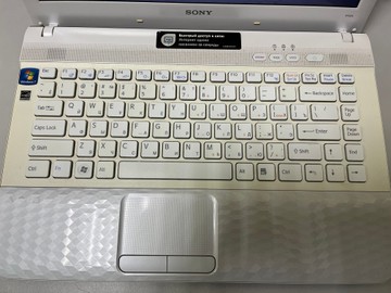 Б/у Ноутбук Sony 13/e450 ddr3/4gb ddr3/hdd 500 gb/ssd *відсутній/*інтегрована 01-200983403