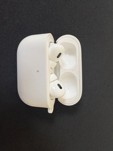 Б/в Навушники Apple airpods pro 2nd generation with magsafe charging case usb-c 01-200994928