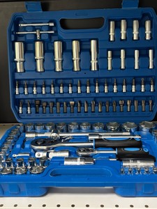 Б/в Набір автоінструментів New Tools 94 шт 16-000275454