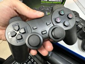 Б/в Ігрова приставка Game lite 4k ultra hd game stick 01-201012078