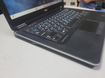 Б/в Ноутбук Dell 13/core i5 4310u ddr3/8gb ddr3/hdd *відсутній/ssd 256 gb/*інтегрована 01-201047787