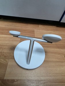 Б/в Бездротовий зарядний пристрій Belkin моделі: boost charge pro 3-in-1 wireless charging with magsafe wlz009 01-201090373