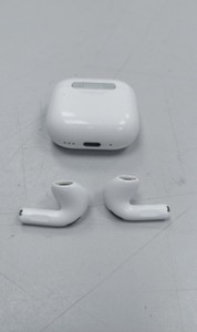 Б/в Навушники Apple airpods 4 with active noise cancellation 01-201090397