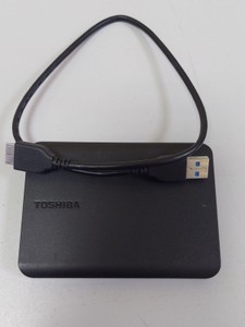 Б/в Жорсткий диск Toshiba canvio basics 2022 2 tb 01-201103731