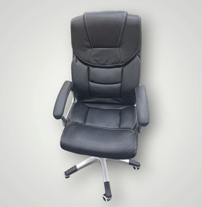 Deuba chefsessel mailand