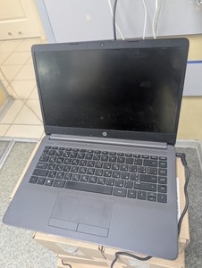 Б/в Ноутбук Hp 14/athlon 3050u ddr4/4gb ddr4/ssd 120 gb/*інтегрована 01-201130309